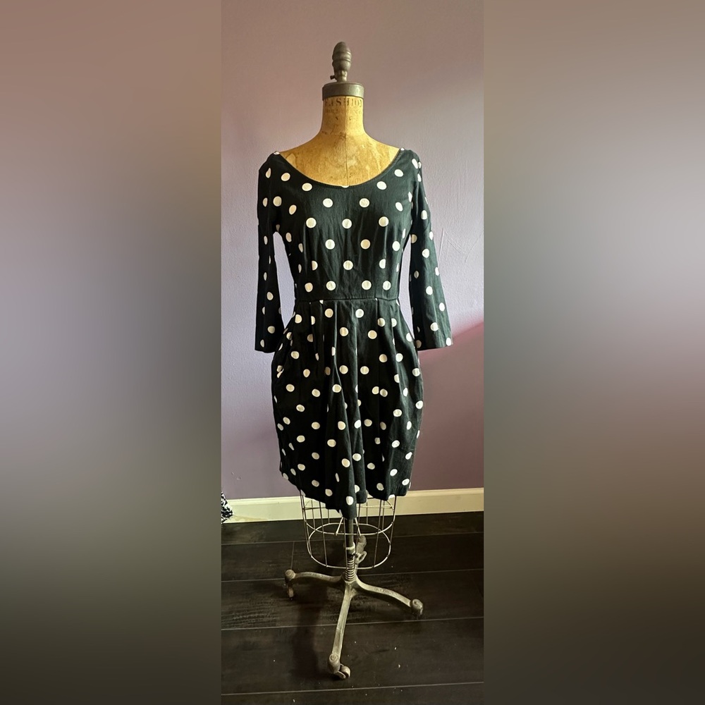 Betsey Johnson Size 8 Cocktail Dress with Pockets!